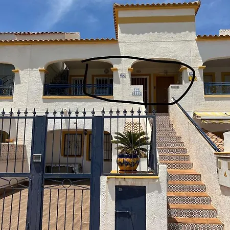 Top-floor With 65 M2 Sun Terrace, Renovated Kitchen And Bathroom Apartment *